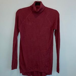 Burgundy turtle neck sweater💥